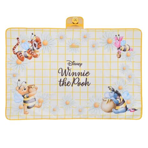 Winnie The Pooh Foldable Picnic Mat, Honey Day