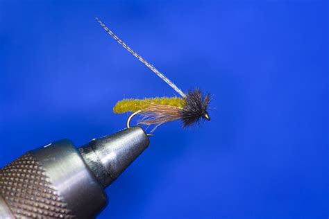 Simple Fly Patterns 的图像结果