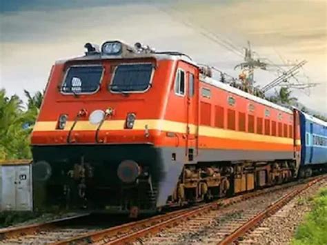 Indian Railways: ట్రైన్‌ కోచ్‌పై రంగుల గీతలు ఎందుకు ఉంటాయి..? వీటి ...