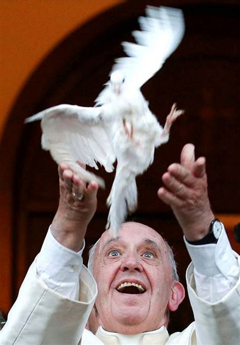 Pope Francis wore this simple, plastic watch; find out how much it ...