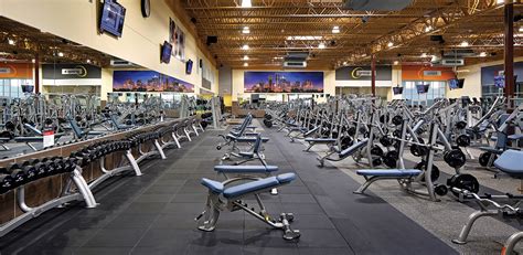 Kessler Park Super-Sport Gym in Dallas, TX | 24 Hour Fitness