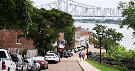 Natchez provides history, fun along the Mississippi River