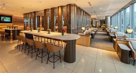 Air Canada Maple Leaf Lounge Reopen in Frankfurt and London Heathrow ...