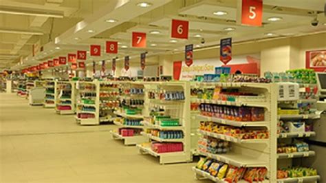 Consumer Forum Directs Reliance Retail To Pay Rs. 7,000 As Compensation ...