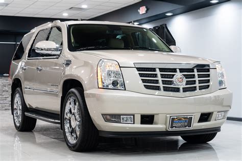No Reserve: 18k-Mile 2013 Cadillac Escalade Luxury AWD for sale on BaT Auctions - sold for ...