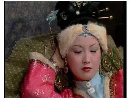 王扶林解密87版《红楼》:女演员眉毛全拔光 -- 中国发展门户网