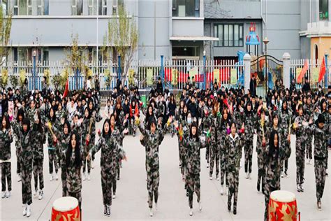 邯郸工程高级技工学校举办战舞比赛
