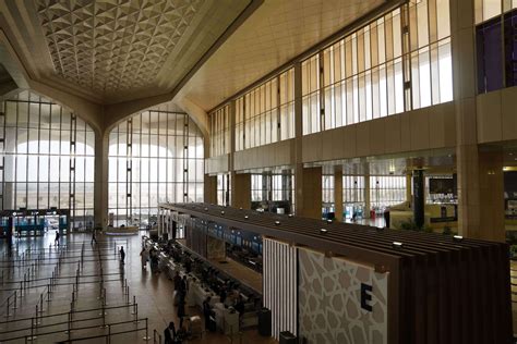 The 15 Largest Airports in the World by Size - AFAR