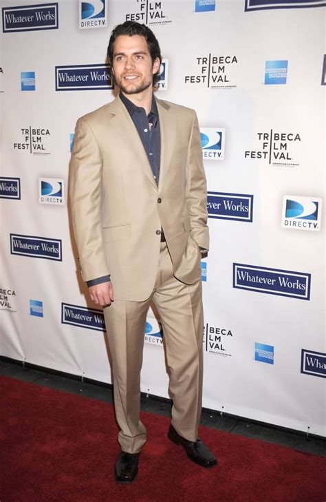 How Tall Is Henry Cavill? Henry Cavill Height, Age, Weight, And Much ...