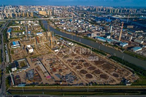 江苏淮安：大运河沿岸一公里范围化工企业搬迁有序推进-人民图片网