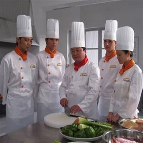 厨坛多娇 任我笑傲_福建新东方烹饪学校-学厨师,烘焙,西点,西餐,小吃厨师培训学校