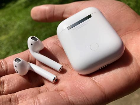 Apple releases AirPod firmware version 3.7.2 | iMore