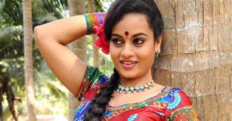 Item Girl Suja Photos from Gundello Godari