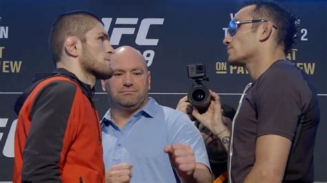 Khabib Nurmagomedov, Tony Ferguson face off during intense stare down ...