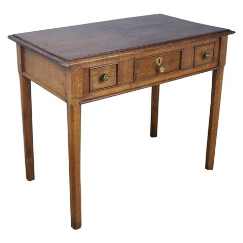 Small Antique Oak Side Table at 1stDibs | small antique tables, vintage ...