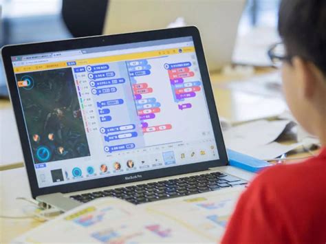 Scratch让图形化编程流行起来 - 造物世界-STEAM教育课程体系培训机构_STEAM创客教育-造物世界文化传播深圳有限公司