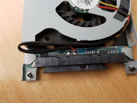 Alienware M17x R4 GPU Replacement 的图像结果