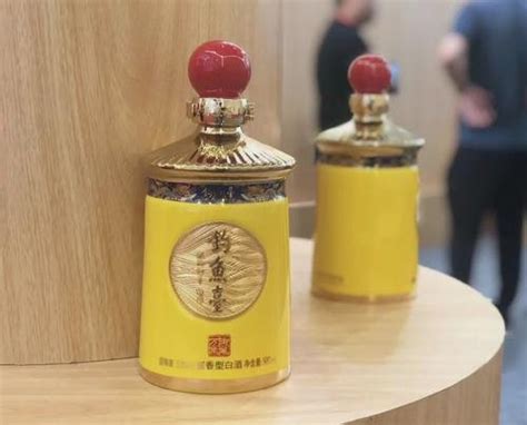 收藏级酱酒，成为白酒行业新消费增长点 | 中国周刊