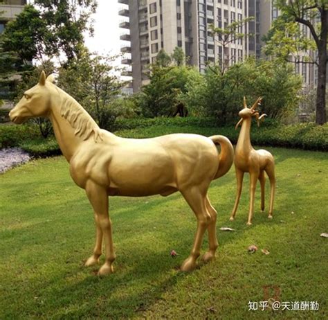 不锈钢马雕塑-济南龙马雕塑艺术有限公司
