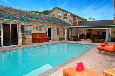 MARREN HOUSE (Summerstrand) - B&B Reviews, Photos, Rate Comparison ...