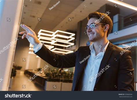Business Man with Glasses 的图像结果