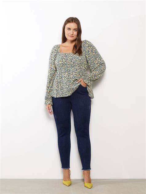 Nastya (Plus Size) | Respect Model Management