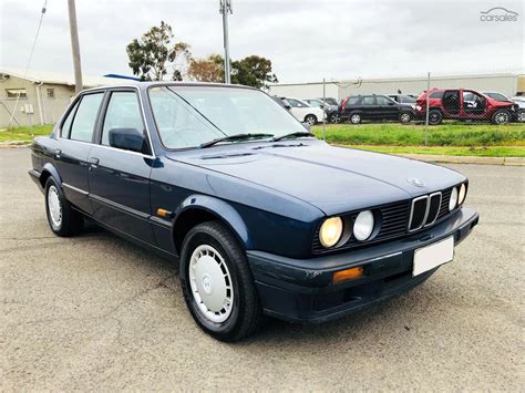 1990 BMW 318i (E30)
