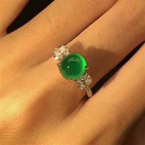 绿空欧美新款高贵时尚独立包装女式玫瑰金镶嵌复古橄榄绿钻戒指女-阿里巴巴