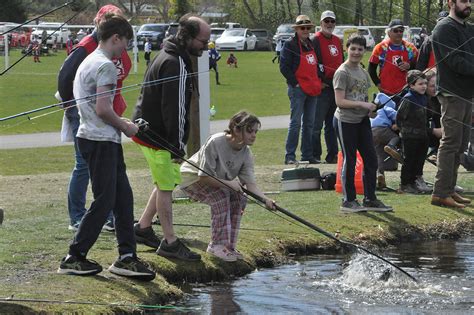 Kids keep fishing day tradition in Carrie Blake Park | Sequim Gazette