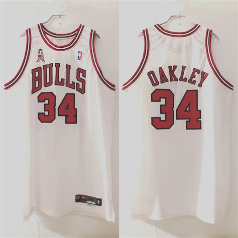 Chicago Bulls 2001-2002 Home Jersey
