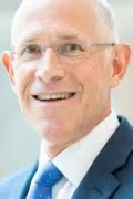 Universal Investment verpflichtet erfahrenen CFO - Institutional Money