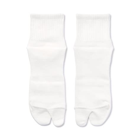 Right Angle Tabi Style Short Socks