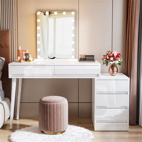 Modern Computer Desk 的图像结果