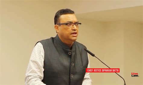 सुप्रीम कोर्ट कॉलेजियम ने बॉम्बे हाईकोर्ट के चीफ जस्टिस दीपांकर दत्ता ...