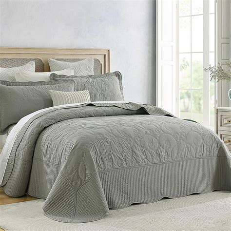 Amazon.com: Finlonte Oversized King/Cal King Bedspread 120"x120" - 100% ...