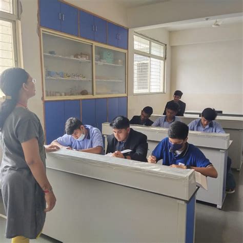 Physics Laboratory | BHS