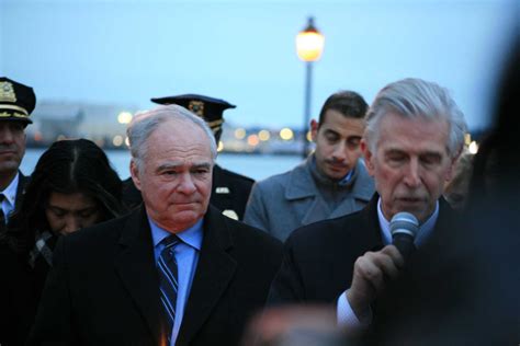 Candlelight vigil in Old Town honors 67 victims of DCA plane crash | ALXnow