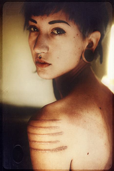 Body Modification Using Tying 的图像结果