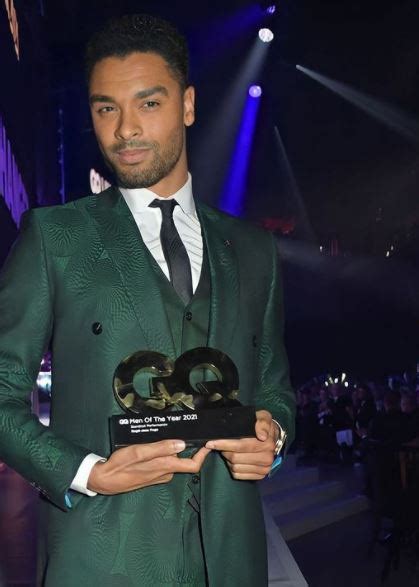 'Bridgerton' star Rege-Jean Page makes relationship with Emily Brown ...