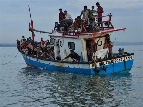 Heroic Indonesian Fishermen Rescue Nearly 100 Rohingya Refugees In Aceh ...