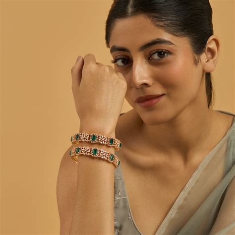 Zircon Bangle 180373