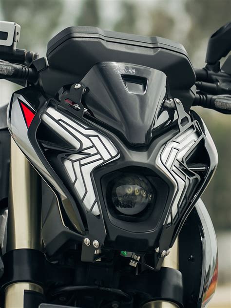 Legundary Bajaj Pulsar NS400Z Headlight Grill | Bandidos pitstop