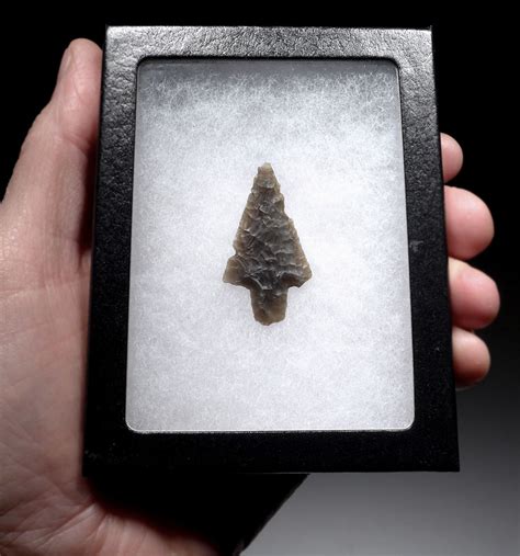 ULTRA RARE FLINT ARROWHEAD FROM THE EUROPEAN BRONZE AGE BELL BEAKER ...