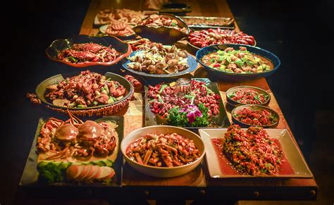 吃大餐送什么礼物最新素材