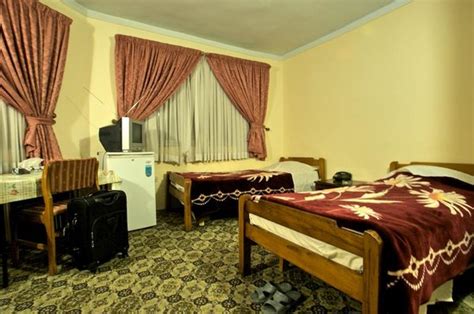 BOZORG-E-NOOR HOTEL - Hotel Reviews & Photos - Tripadvisor