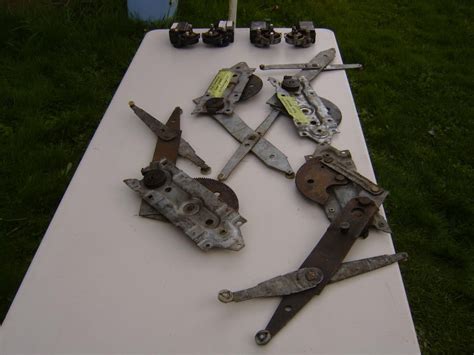 70 Chevelle Power Windows Install 的图像结果