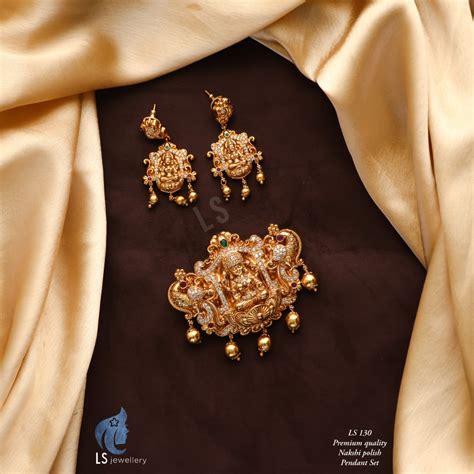 Premium Quality Diamond Finish Necklace 2021 - Indian Jewelry Designs