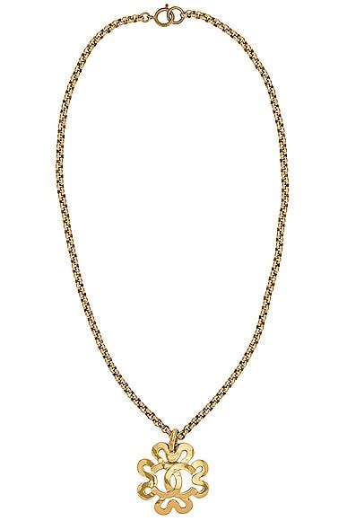 FWRD Renew Chanel 1995 CC Clover Necklace in Gold | FWRD