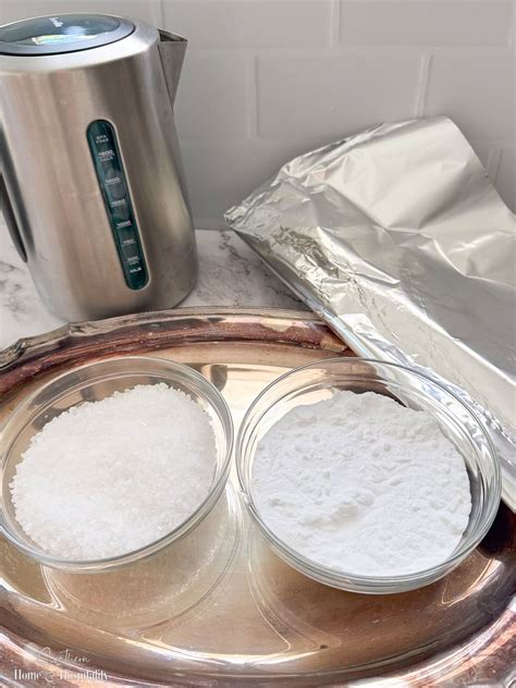 How to Clean Silver with Aluminum Foil and Baking Soda (No Scrubbing ...