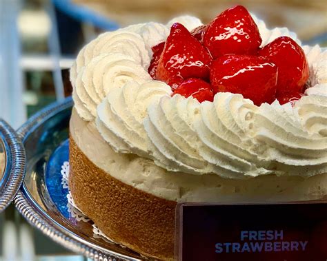 GHIRARDELLI ICE CREAM & CHOCOLATE SHOP, Las Vegas - The Strip - Menu ...